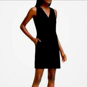 Size 2 - Banana Republic - Black V-Neck Shift Dress with Pockets